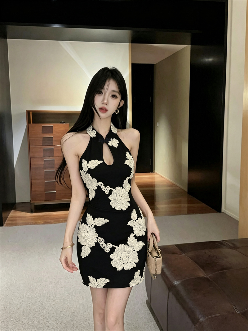 New Chinese Style Embroidered Bodycon Mini Dress for Women