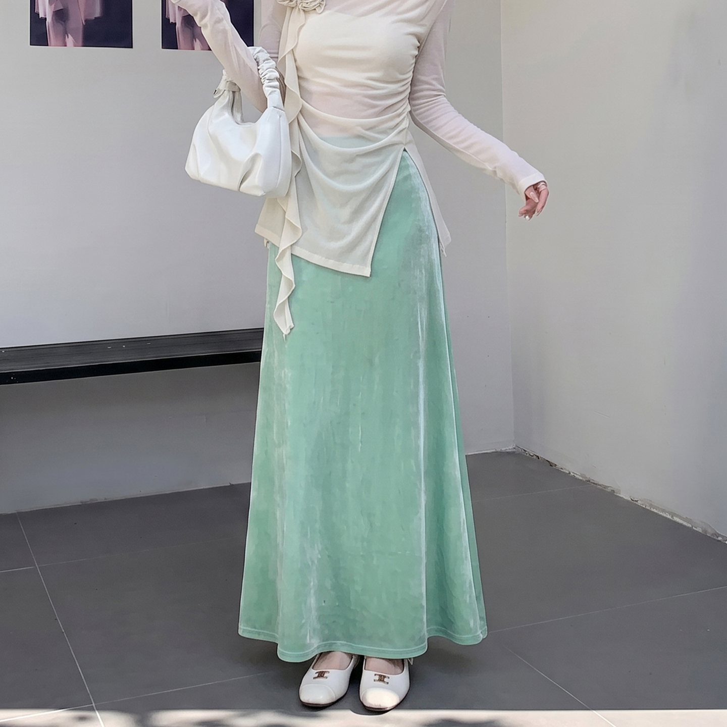 Velvet Mermaid Skirt Autumn Women 2026 New Chinese Style High Waist Slimming A-Line Pencil Skirt - Image 3