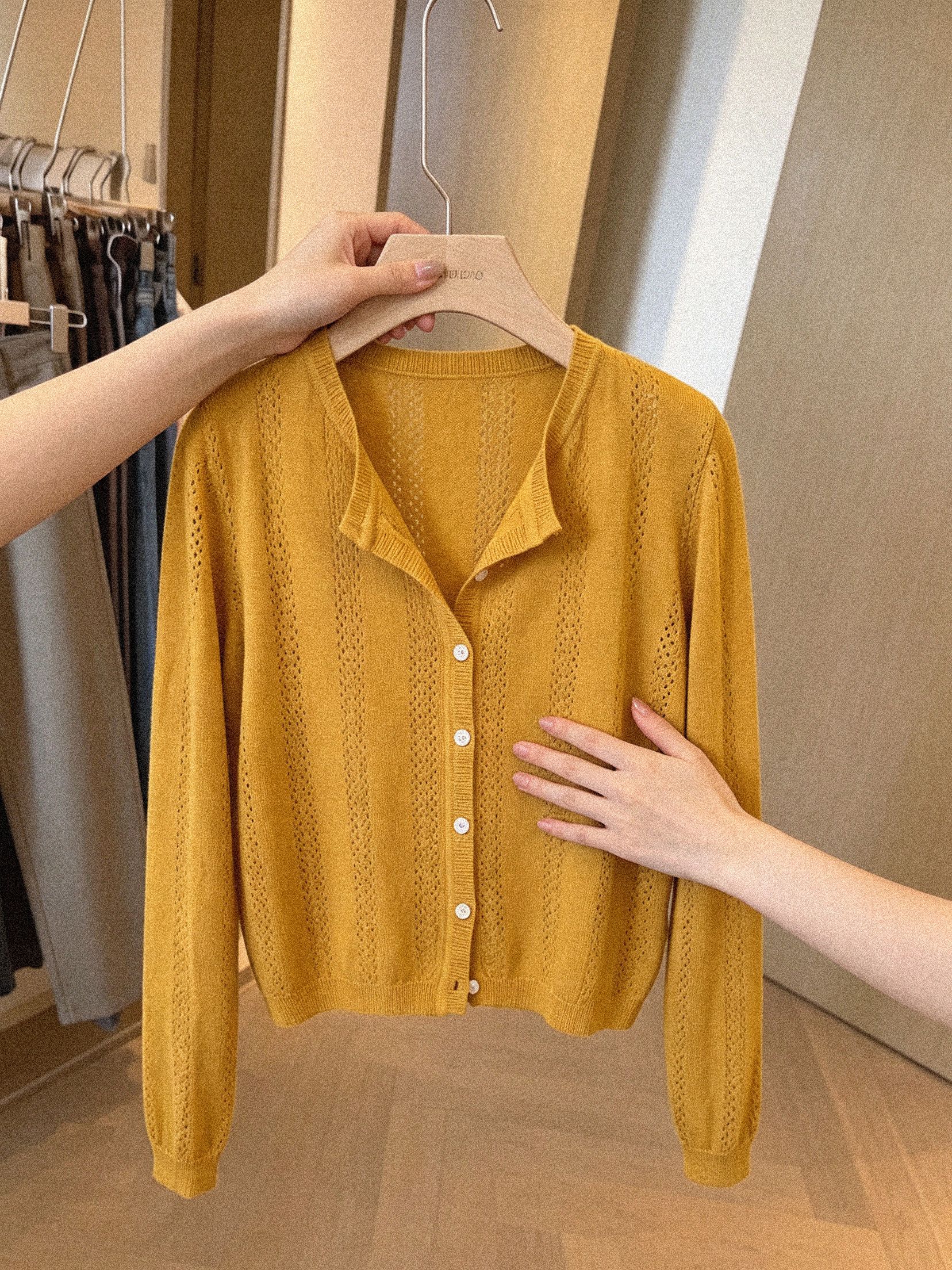 Women's Open Knit Cardigan Short Cropped Lightweight Fall Top - Image 3