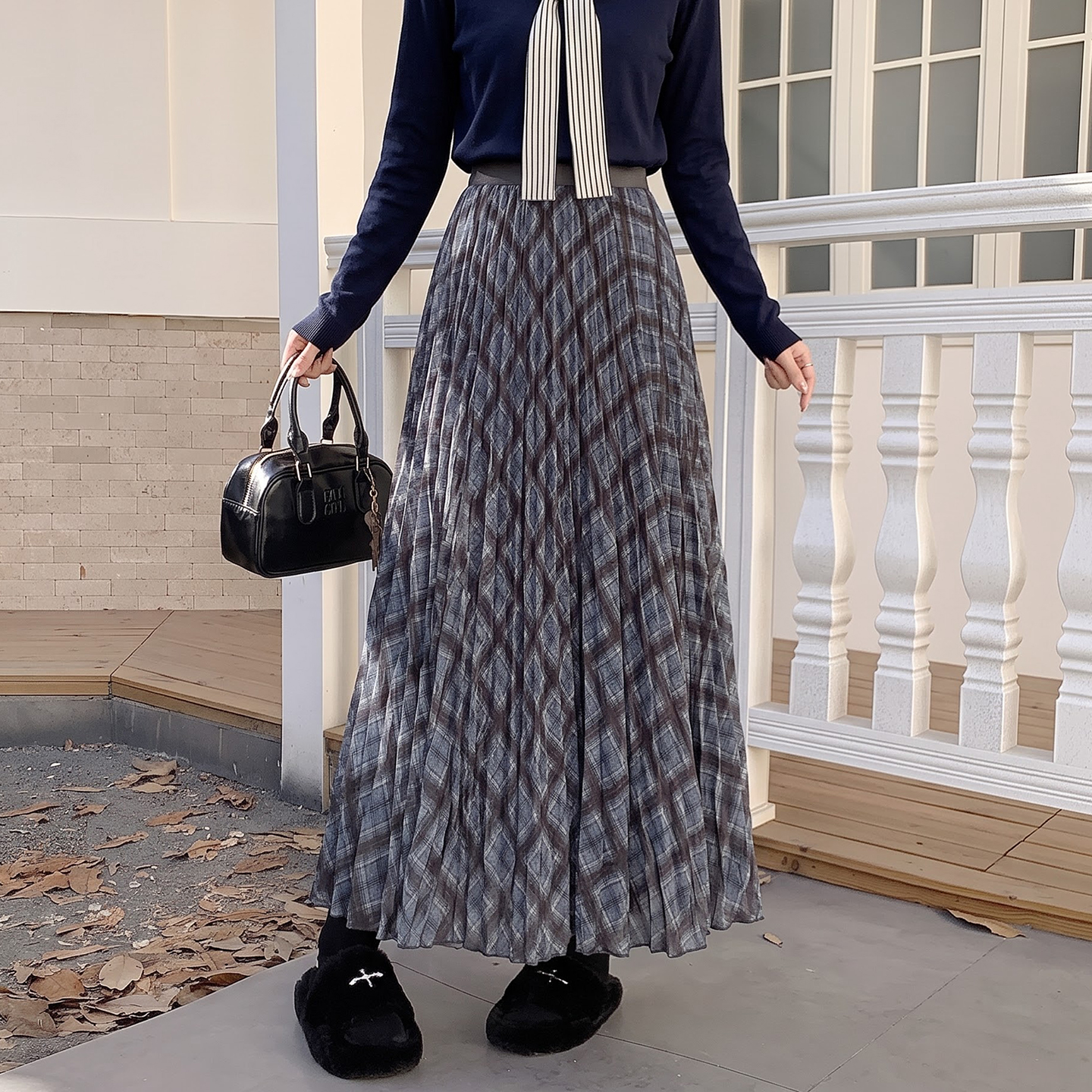 Retro Plaid Pleated Midi Skirt for Women 2026 Fall Elastic Waist Flared Mesh A-Line Long Skirt - Image 2