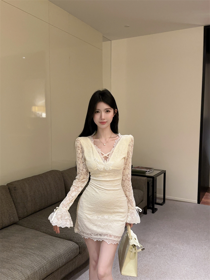 Apricot Lace V-Neck Long Sleeve Bodycon Midi Dress
