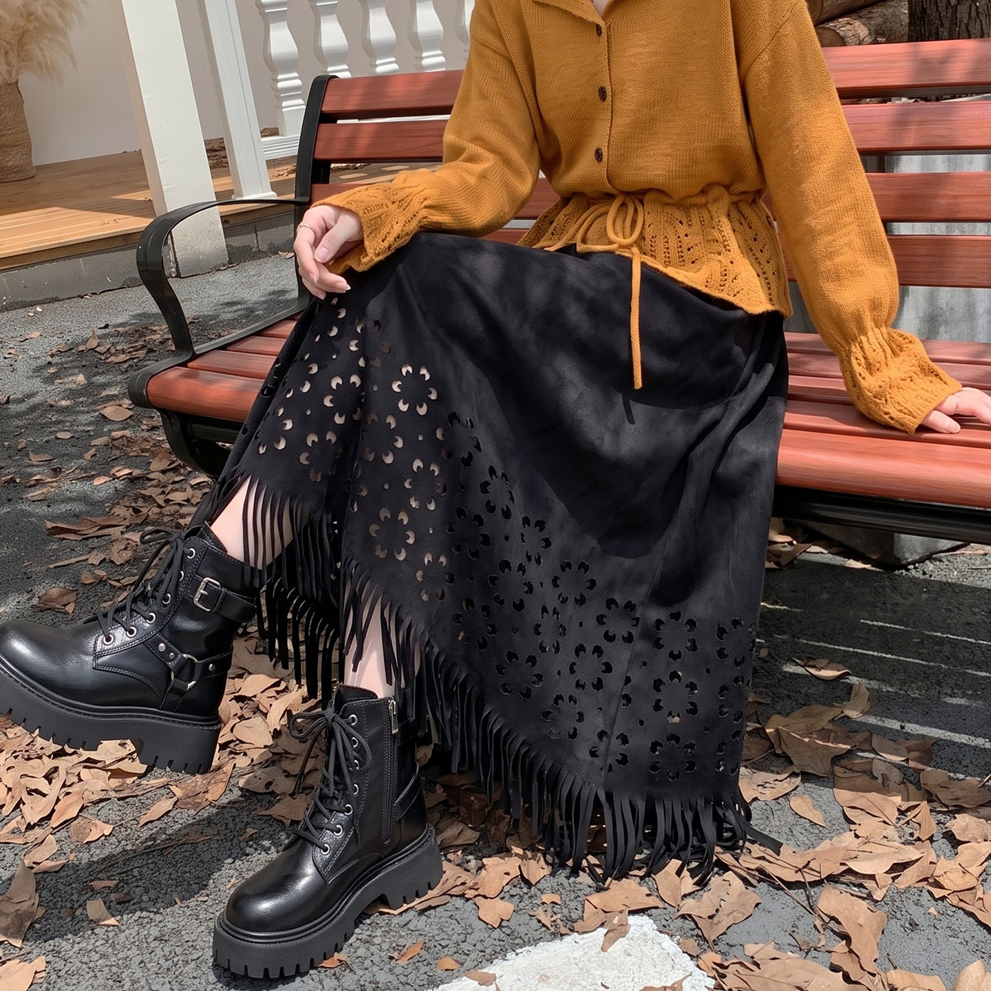 Openwork Flower Tassel Long Skirt Retro Suede-Feel Fall 2026 - Image 3